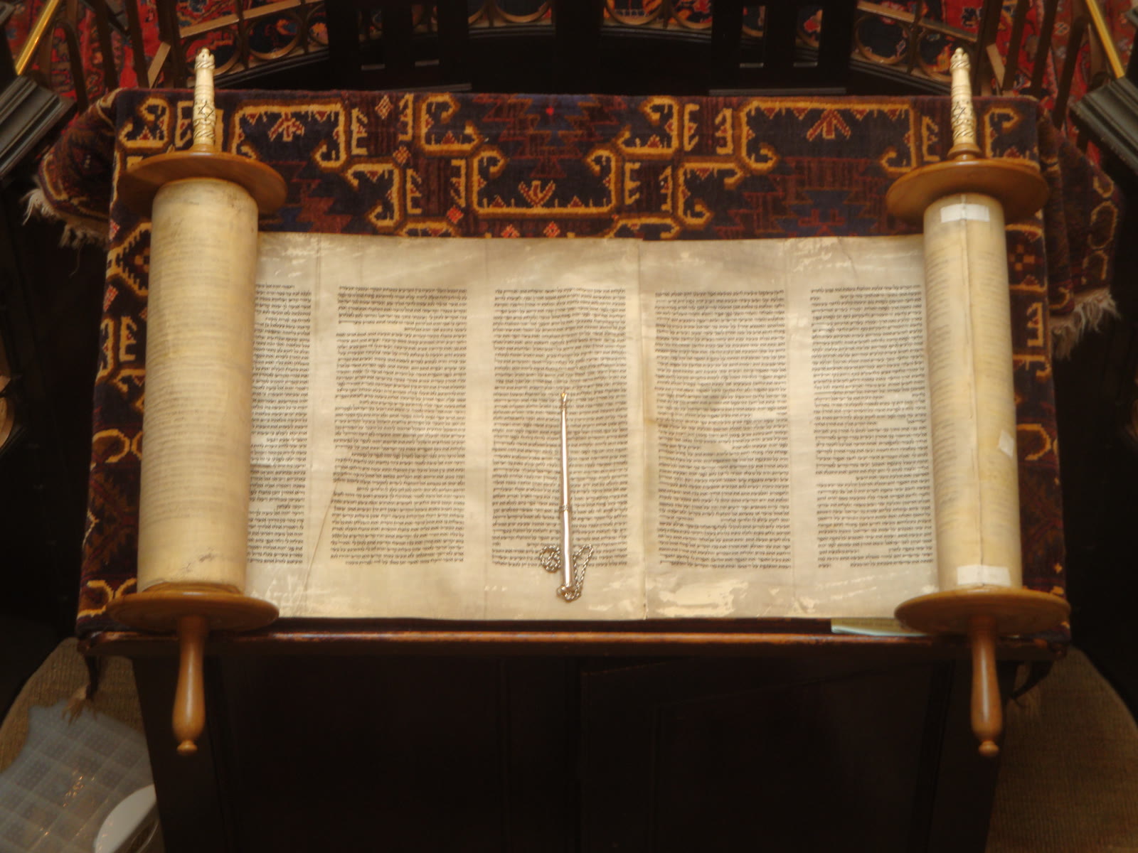 An open Torah scroll